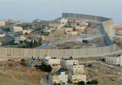 http://revolutionaryfrontlines.files.wordpress.com/2010/11/palestine-apartheid-wall.jpg